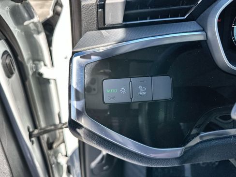 Used 2022 Audi Q3 2.0T Premium Plus image 17