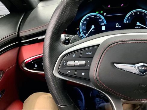 Used 2023 Genesis GV70 2.5T w/ Sport Prestige Package image 27