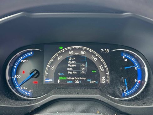 Used 2024 Toyota RAV4 AWD Hybrid image 10