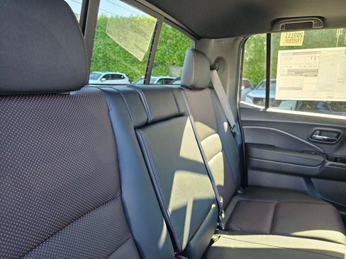 New 2026 Honda Ridgeline Black Edition image 12