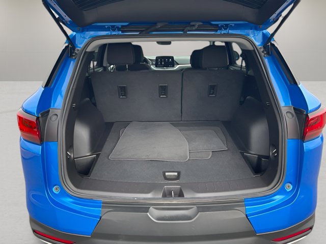 Used 2025 Chevrolet Blazer LT AWD/4WD image 7