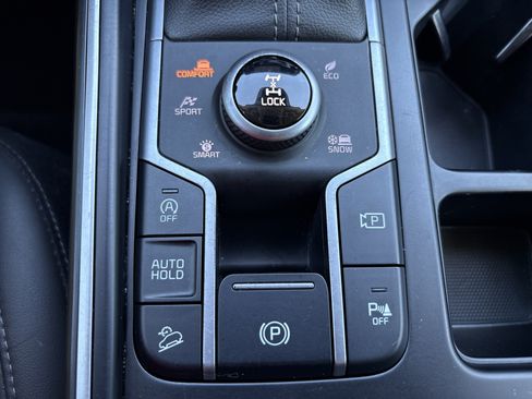 Certified 2023 Kia Sorento X-Line EX AWD/4WD image 7