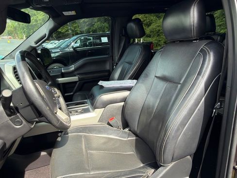 Used 2018 Ford F150 Lariat w/ Equipment Group 502A Luxury AWD/4WD image 16