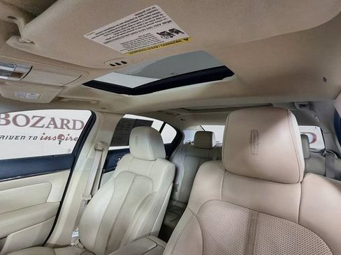 Used 2009 Lincoln MKS FWD image 23