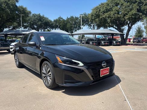 New 2026 Nissan Altima 2.5 SV AWD/4WD image 9
