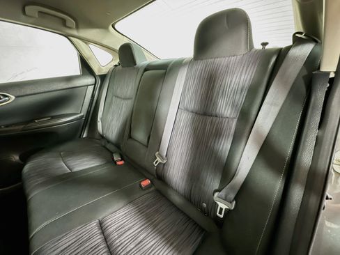 Used 2019 Nissan Sentra SV FWD image 22