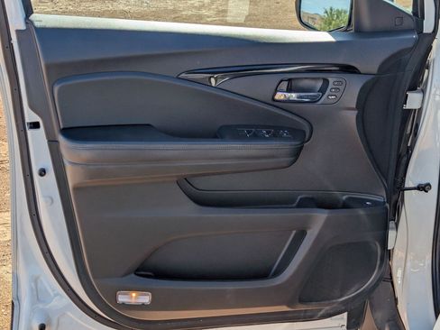Used 2020 Honda Ridgeline RTL-E image 11