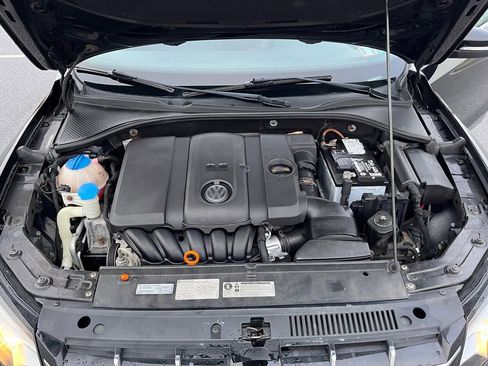 Used 2013 Volkswagen Passat 2.5 SE image 24
