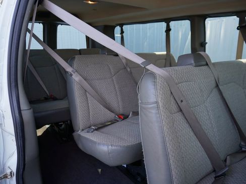 Used 2019 Chevrolet Express 3500 LT w/ LT Preferred Equipment Group image 23