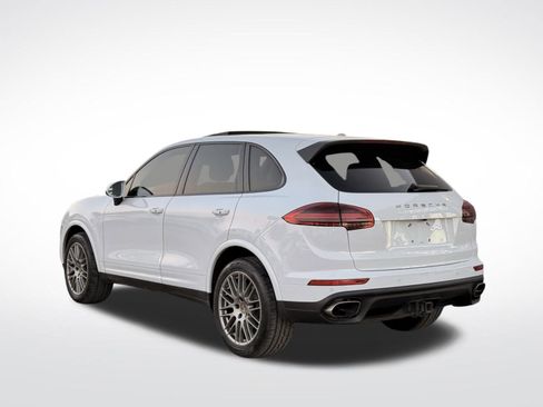 Used 2018 Porsche Cayenne image 8
