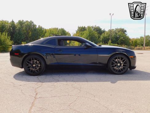 Used 2011 Chevrolet Camaro SS w/ RS Package image 8