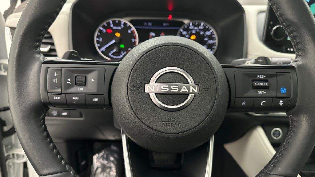 Used 2023 Nissan Rogue SL w/ SL Premium Package AWD/4WD image 16