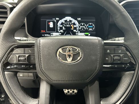Used 2023 Toyota Sequoia TRD Pro AWD/4WD image 17