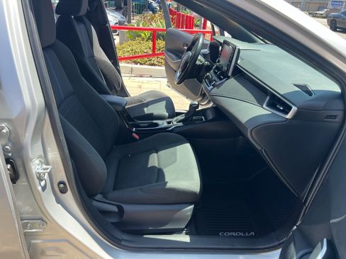 Used 2020 Toyota Corolla SE FWD image 30