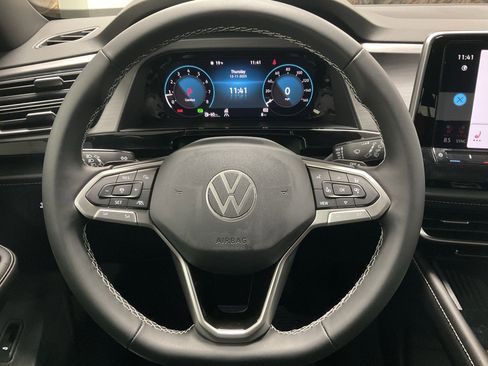 New 2026 Volkswagen Atlas Cross Sport SE AWD/4WD image 14