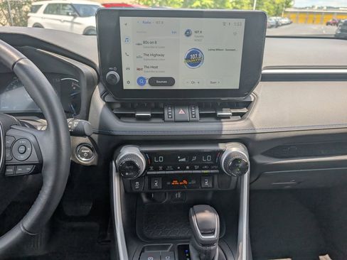 Used 2025 Toyota RAV4 XSE w/ Weather Package AWD/4WD image 20