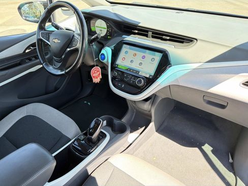 Used 2021 Chevrolet Bolt LT FWD image 23