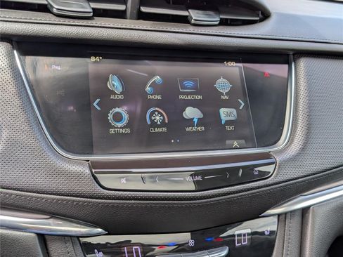 Used 2017 Cadillac XT5 Luxury w/ Driver Awareness Package FWD image 28