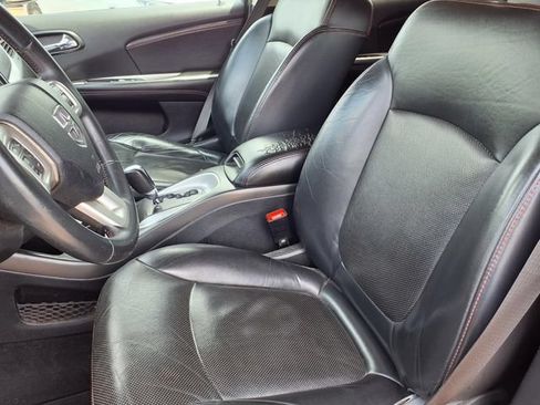 Used 2019 Dodge Journey GT w/ Driver Convenience Group AWD/4WD image 3