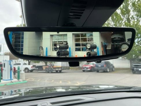 New 2026 Chevrolet Traverse LT w/ Midnight/Sport Edition AWD/4WD image 21