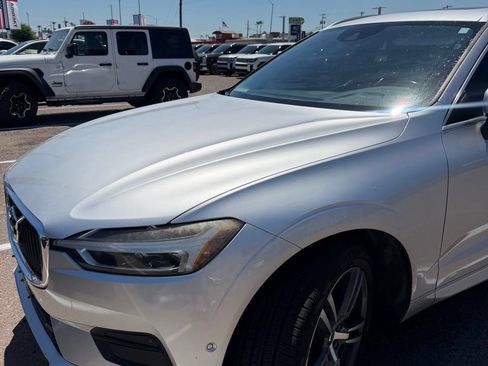 Used 2018 Volvo XC60 T5 Momentum w/ Convenience Package AWD/4WD image 9