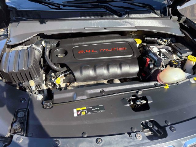 Certified 2022 Jeep Compass Latitude AWD/4WD image 18