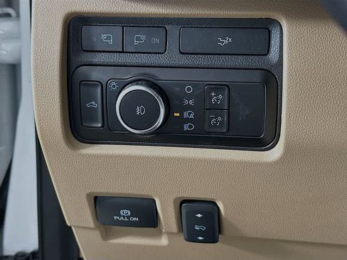 Used 2023 Ford F350 Lariat w/ Chrome Package AWD/4WD image 27