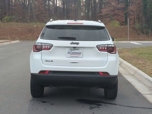 New 2026 Jeep Compass Latitude image 12