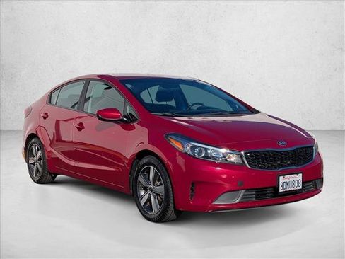 Used 2018 Kia Forte S image 3