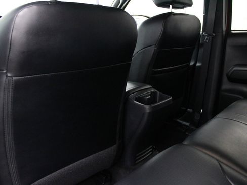 Used 2019 Toyota Tacoma TRD Off-Road image 14