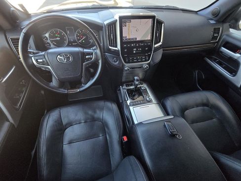 Used 2020 Toyota Land Cruiser Heritage Edition image 37