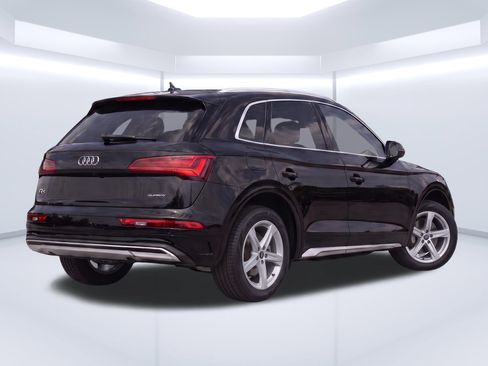 Used 2024 Audi Q5 2.0T Premium AWD/4WD image 4