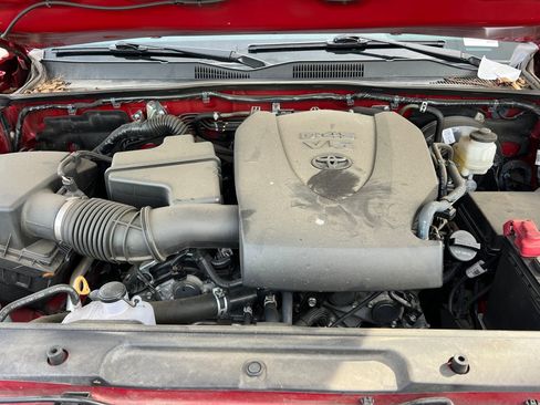 Used 2022 Toyota Tacoma SR image 53