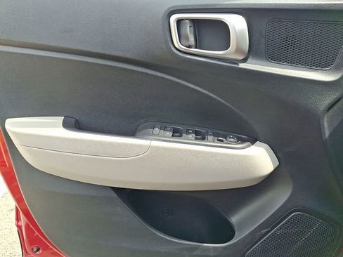 Certified 2026 Hyundai Venue SEL FWD image 12