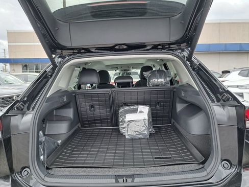 New 2026 Volkswagen Tiguan SE image 28