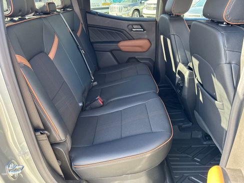 New 2026 GMC Canyon AT4 AWD/4WD image 16