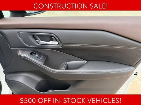 Used 2023 Nissan Rogue SV w/ SV Premium B Package AWD/4WD image 25