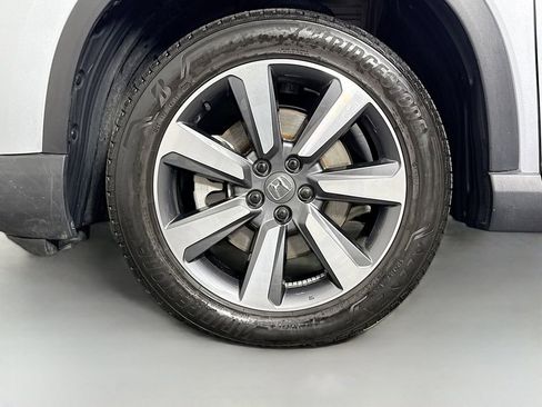 Certified 2024 Honda Pilot Touring image 31