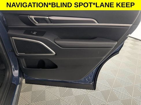 Used 2023 Kia Telluride S AWD/4WD image 30