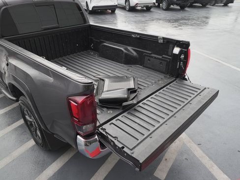 Certified 2022 Toyota Tacoma SR5 image 34