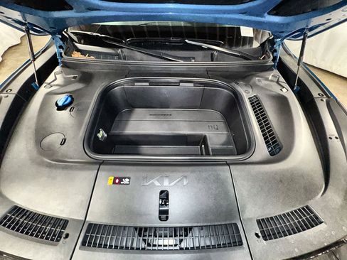 New 2026 Kia EV9 Land w/ Nightfall Edition Package image 33