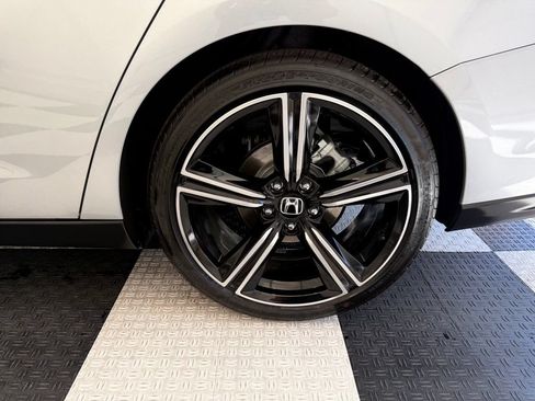 Used 2026 Honda Accord SE image 9