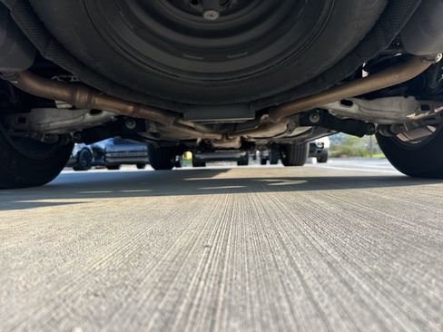 Used 2019 Land Rover Discovery Sport SE image 10