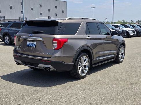 Certified 2021 Ford Explorer Platinum w/ Equipment Group 601A AWD/4WD image 6