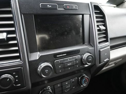 Used 2019 Ford F150 XLT image 17