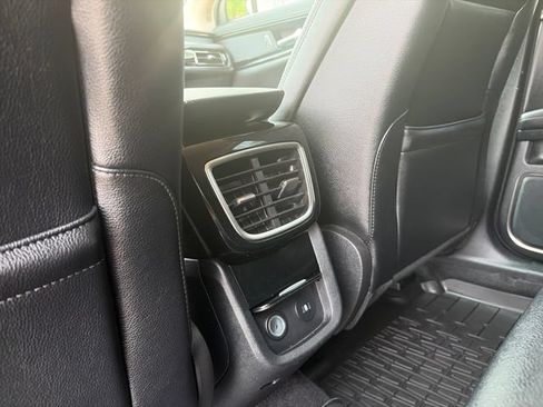 Used 2023 Lincoln Nautilus AWD w/ Premium Package image 24
