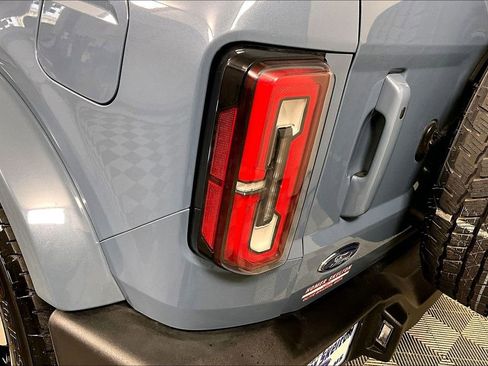 Used 2024 Ford Bronco Outer Banks image 28