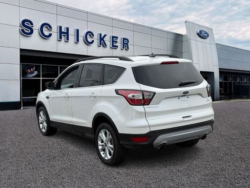 Used 2018 Ford Escape SEL FWD image 3