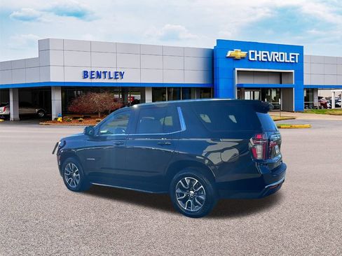 Used 2022 Chevrolet Tahoe LT w/ LT Signature Plus Package image 3