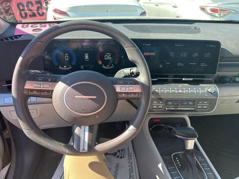 Used 2024 Hyundai Kona SEL image 7